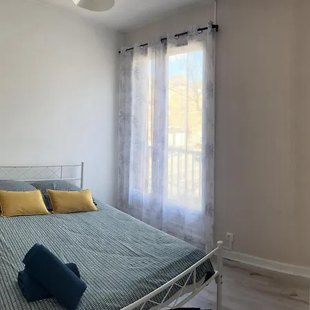 Apartment Grand Le Saint Marceaux Centre