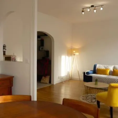 Apartment Grand Le Saint Marceaux Centre