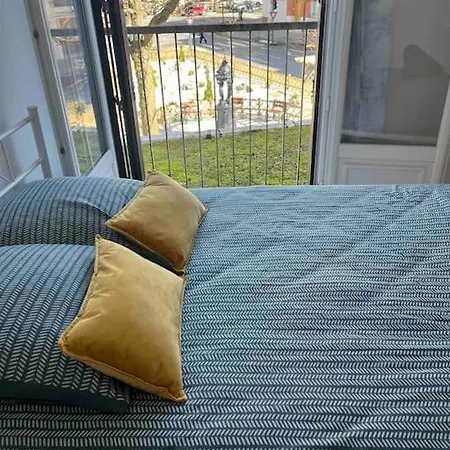 Apartment Grand Le Saint Marceaux Centre
