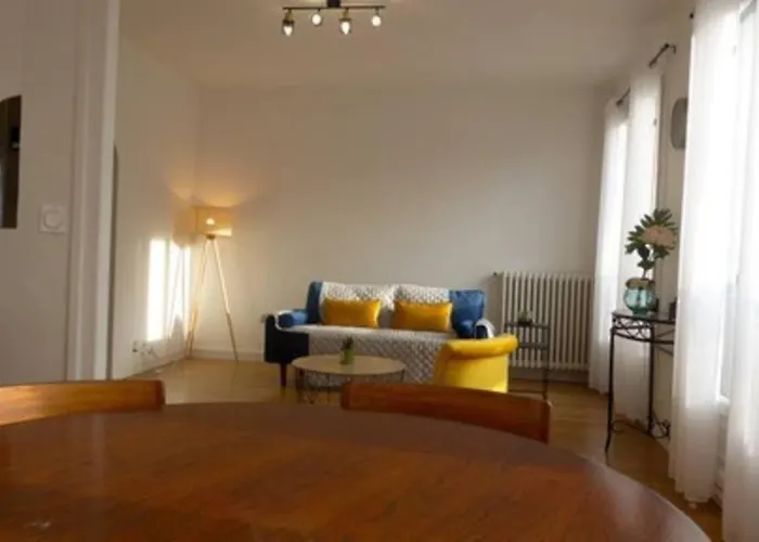 דירה Grand Le Saint Marceaux Centre *